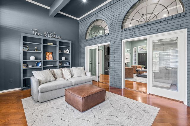 4000 Lost Creek Boulevard, Fort Worth, TX 76008