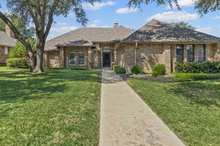 4000 Lost Creek Boulevard, Fort Worth, TX 76008
