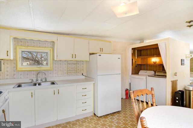 96 BUTTONWOOD DR, Dillsburg, PA 17019