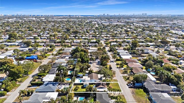 41 NE 46th Street, Oakland Park, FL 33334