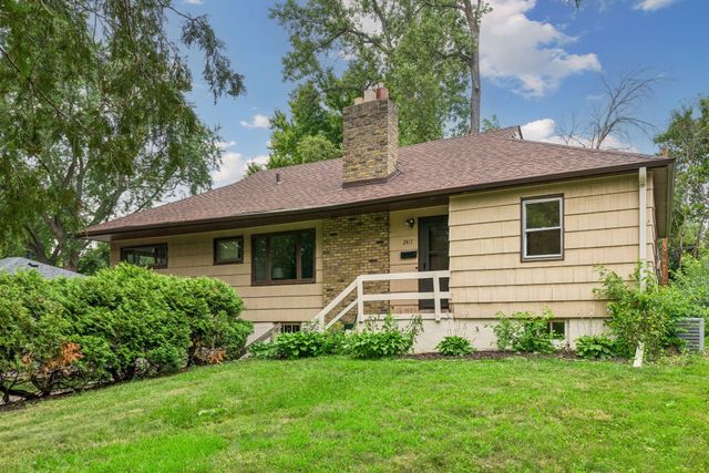 2417 Parkview Boulevard, Golden Valley, MN 55422