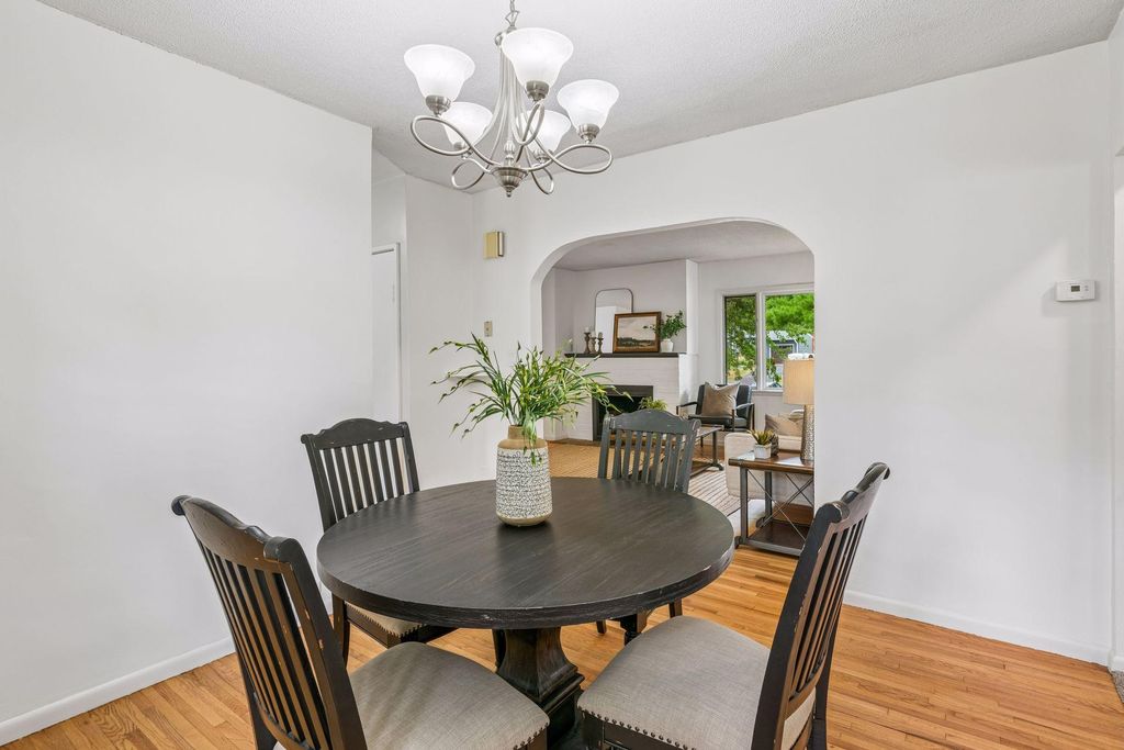 2417 Parkview Boulevard, Golden Valley, MN 55422 — photo 5