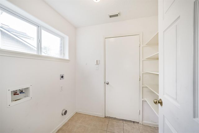 5019 Woodland Meadows Lane, Humble, TX 77346