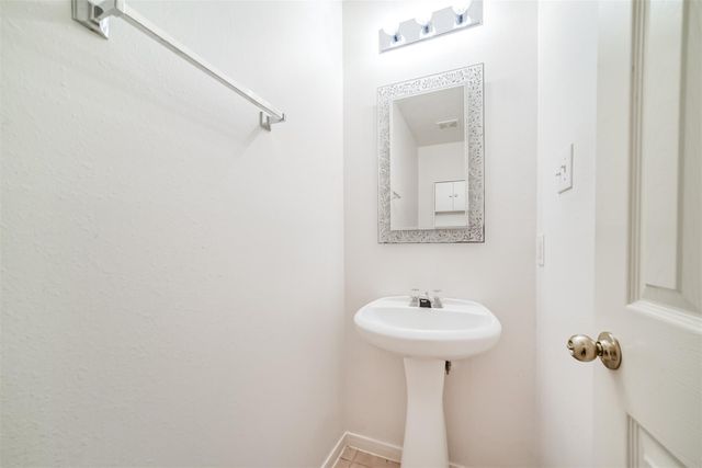 5019 Woodland Meadows Lane, Humble, TX 77346