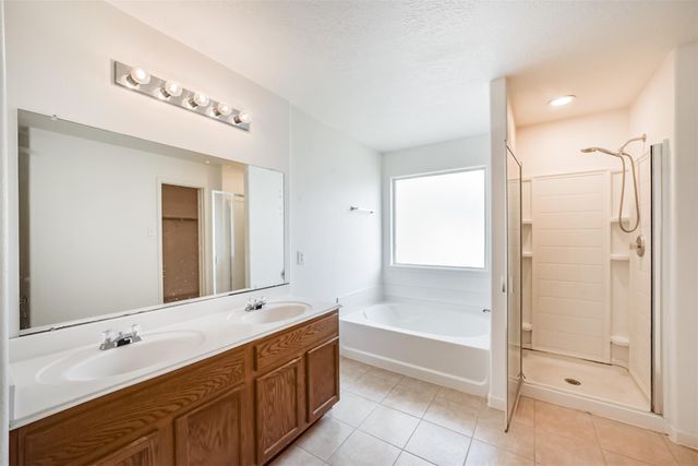 5019 Woodland Meadows Lane, Humble, TX 77346