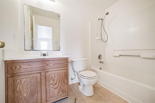 5019 Woodland Meadows Lane, Humble, TX 77346