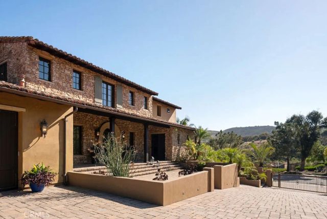 3002 Eminencia Del Sur, San Clemente, CA 92673