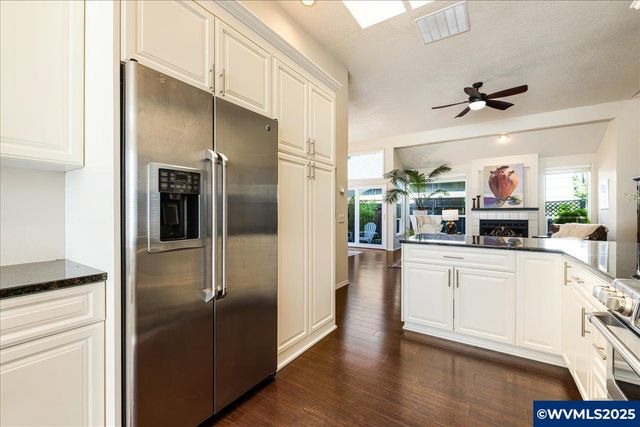 5725 Windfield Lp, Lake Oswego, OR 97035