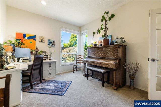 5725 Windfield Lp, Lake Oswego, OR 97035