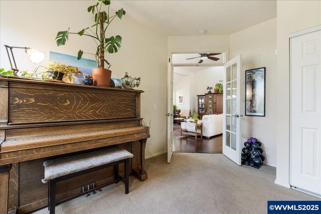 5725 Windfield Lp, Lake Oswego, OR 97035