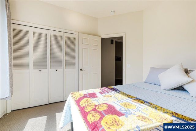 5725 Windfield Lp, Lake Oswego, OR 97035