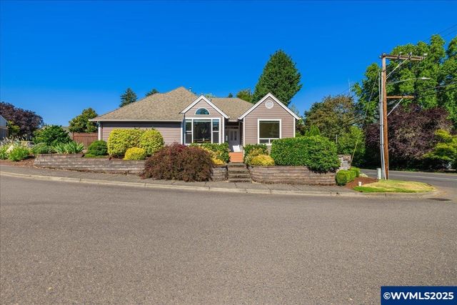 5725 Windfield Lp, Lake Oswego, OR 97035
