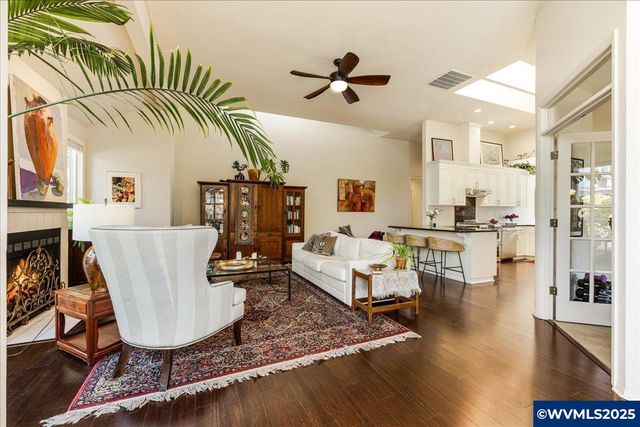 5725 Windfield Lp, Lake Oswego, OR 97035