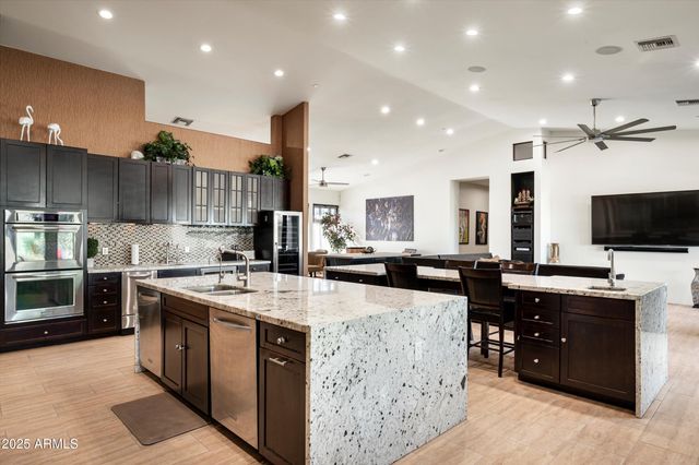 8038 E DESERT COVE Avenue, Scottsdale, AZ 85260