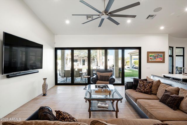 8038 E DESERT COVE Avenue, Scottsdale, AZ 85260