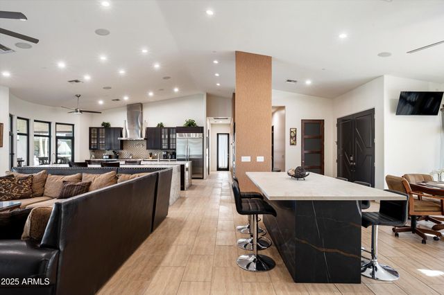 8038 E DESERT COVE Avenue, Scottsdale, AZ 85260