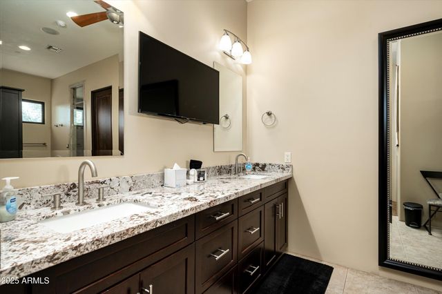 8038 E DESERT COVE Avenue, Scottsdale, AZ 85260