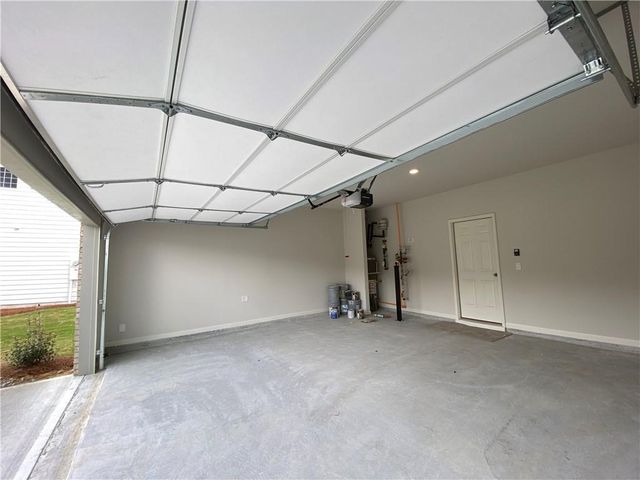 2715 Piper Drive, Atlanta, GA 30331