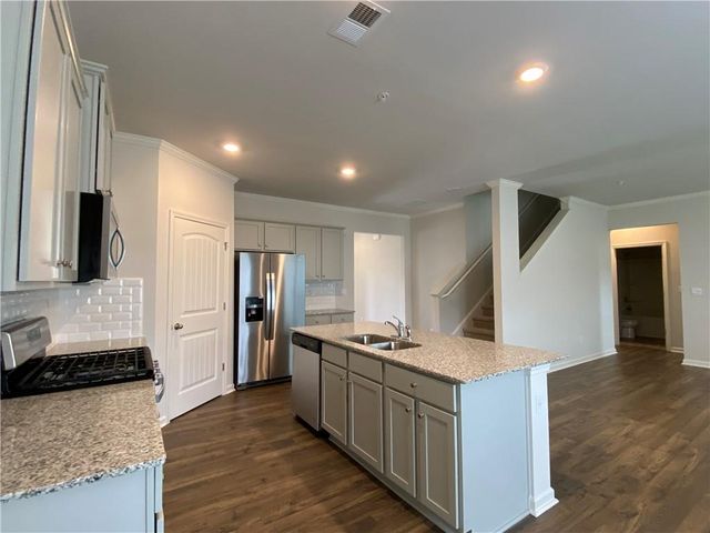 2715 Piper Drive, Atlanta, GA 30331