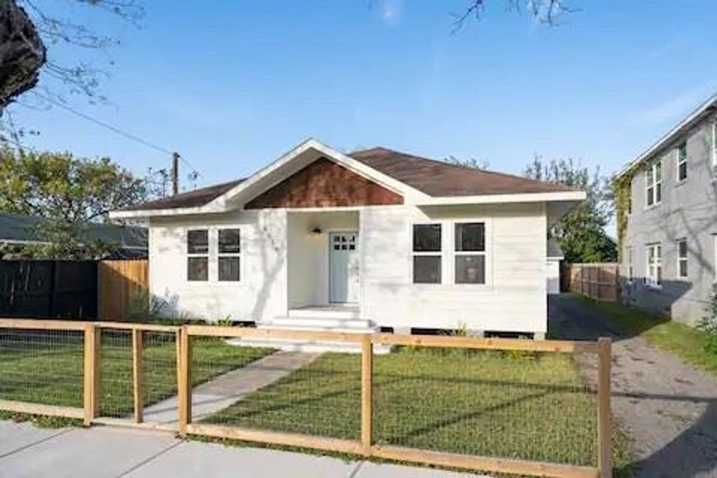 6619 Sherman Street, Houston, TX 77011