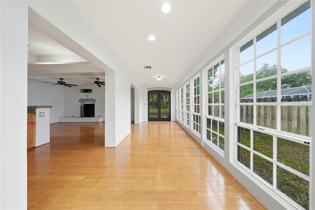 126 E MAGNOLIA AVENUE, Howey In The Hills, FL 34737