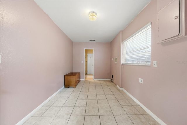 126 E MAGNOLIA AVENUE, Howey In The Hills, FL 34737