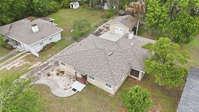 126 E MAGNOLIA AVENUE, Howey In The Hills, FL 34737
