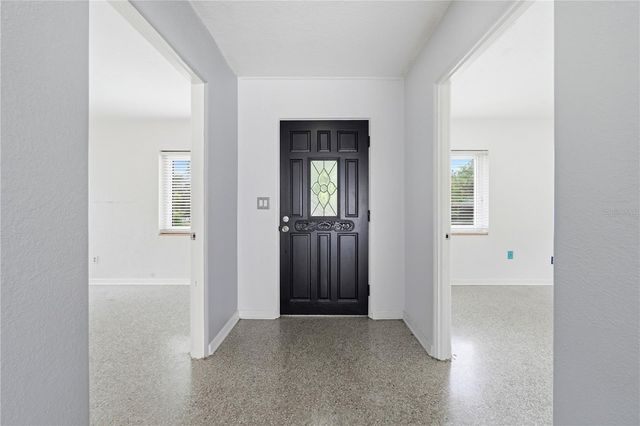 126 E MAGNOLIA AVENUE, Howey In The Hills, FL 34737