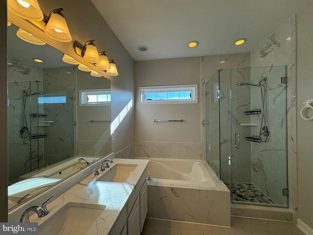 42471 MAGELLAN SQ, Brambleton, VA 20148