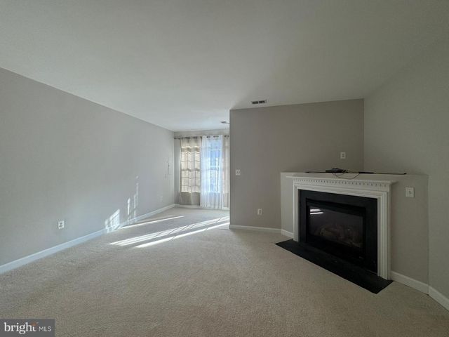 42471 MAGELLAN SQ, Brambleton, VA 20148