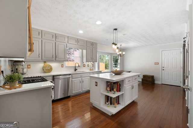 501 Wedgepark Drive, Mcdonough, GA 30252