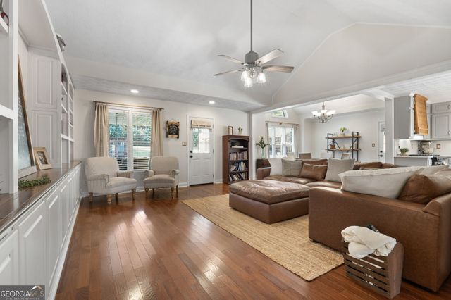 501 Wedgepark Drive, Mcdonough, GA 30252