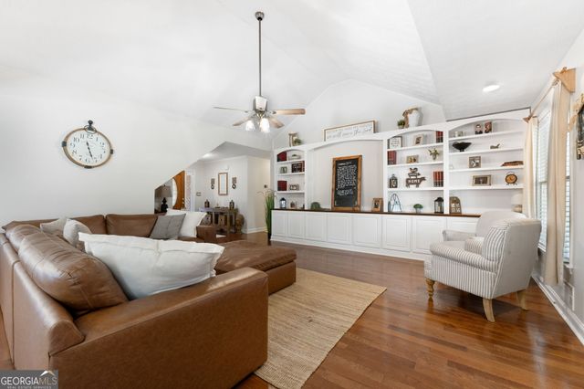 501 Wedgepark Drive, Mcdonough, GA 30252