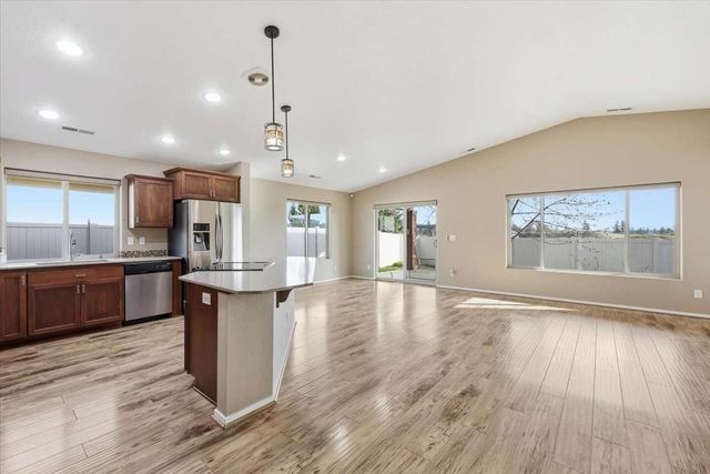 20119 E GLENBROOK Ave, Liberty Lake, WA 99016