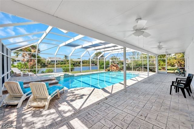 9007 Mockingbird DR, Sanibel, FL 33957