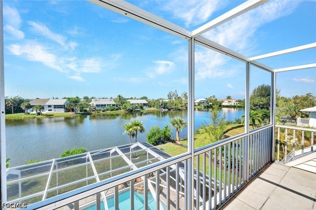 9007 Mockingbird DR, Sanibel, FL 33957