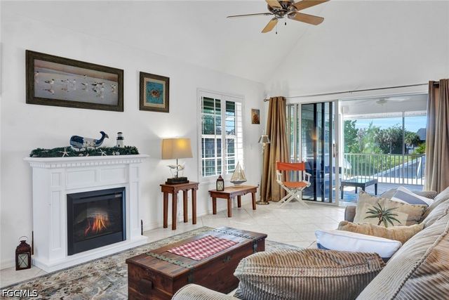 9007 Mockingbird DR, Sanibel, FL 33957