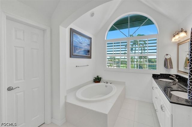 9007 Mockingbird DR, Sanibel, FL 33957
