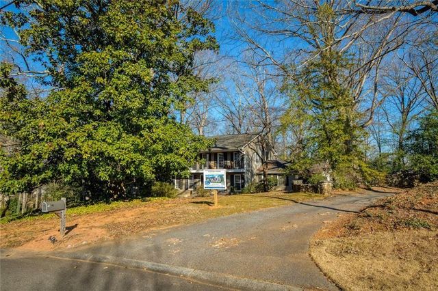 6340 Aberdeen Drive NE, Sandy Springs, GA 30328