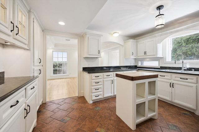 6420 Buffalo Speedway, Houston, TX 77005