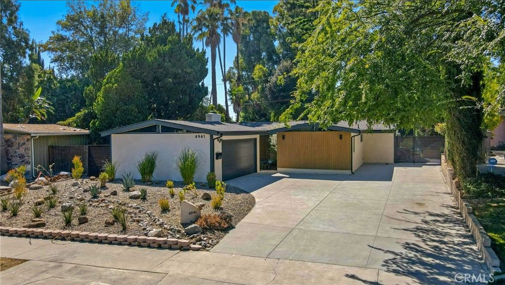 Image 1 of property listing at 4941 Rigoletto Street, Woodland Hills, CA 91364