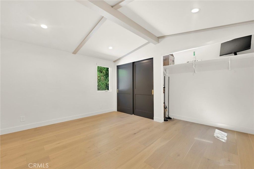 Image 29 of property listing at 4941 Rigoletto Street, Woodland Hills, CA 91364