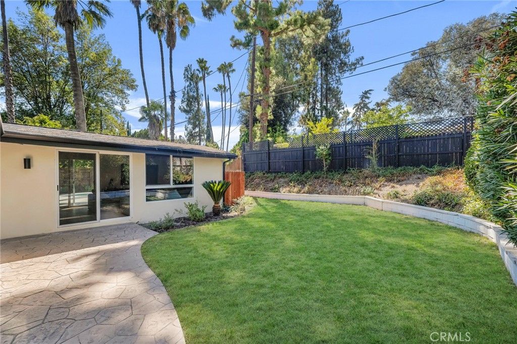 Image 36 of property listing at 4941 Rigoletto Street, Woodland Hills, CA 91364