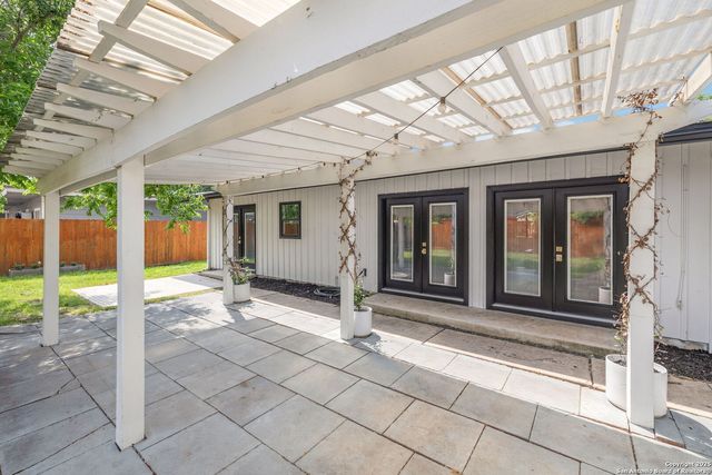 315 Ridgehaven Pl, San Antonio, TX 78209