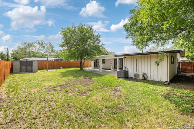 315 Ridgehaven Pl, San Antonio, TX 78209