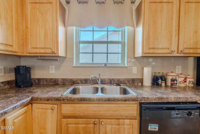 1504 Cloverdale Court, Sevierville, TN 37862