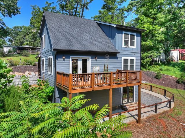239 Lucille Avenue, Ellijay, GA 30540
