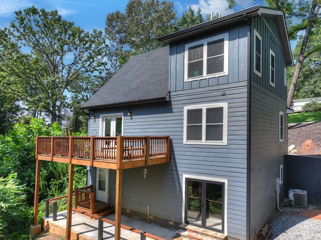 239 Lucille Avenue, Ellijay, GA 30540