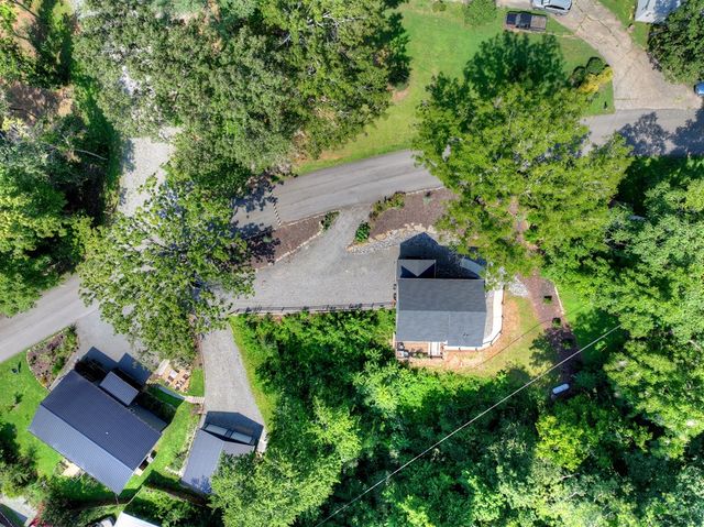 239 Lucille Avenue, Ellijay, GA 30540