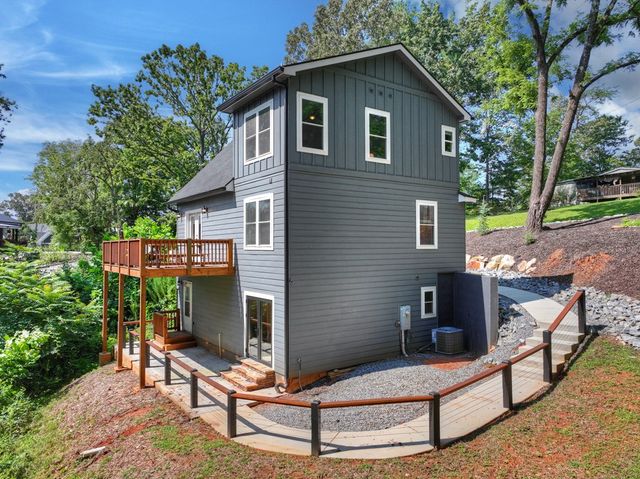 239 Lucille Avenue, Ellijay, GA 30540